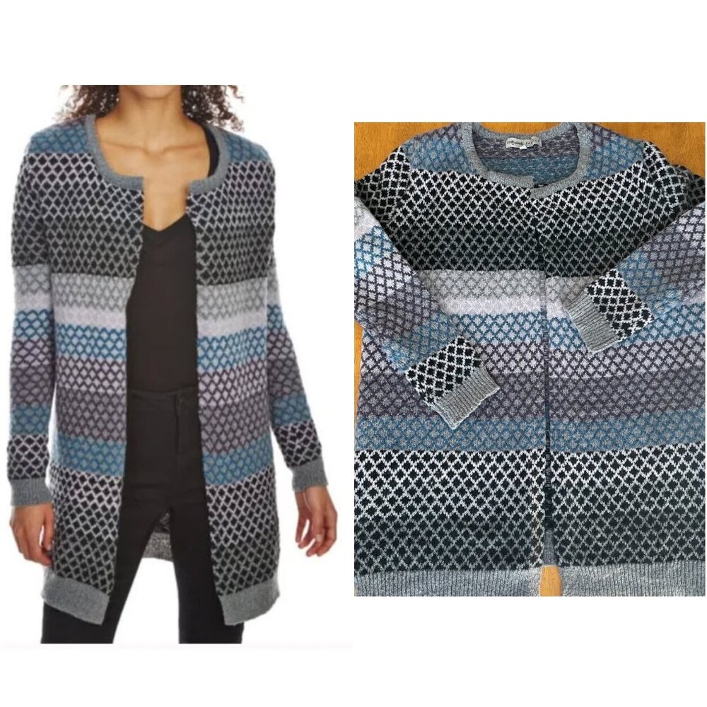 Size Large Absolutely Famous cardigan